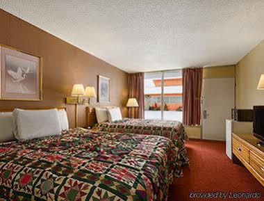 Days Inn By Wyndham White House Exterior foto